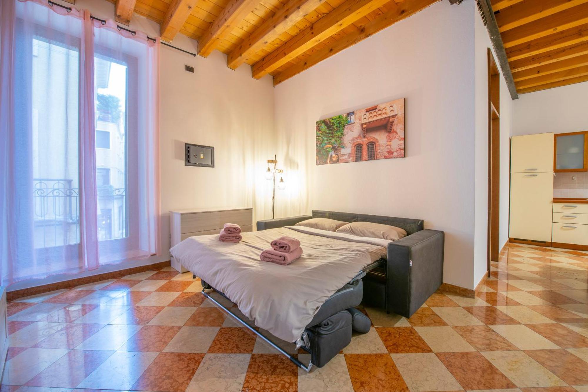 Apartment Palace Mazzini Center Verona