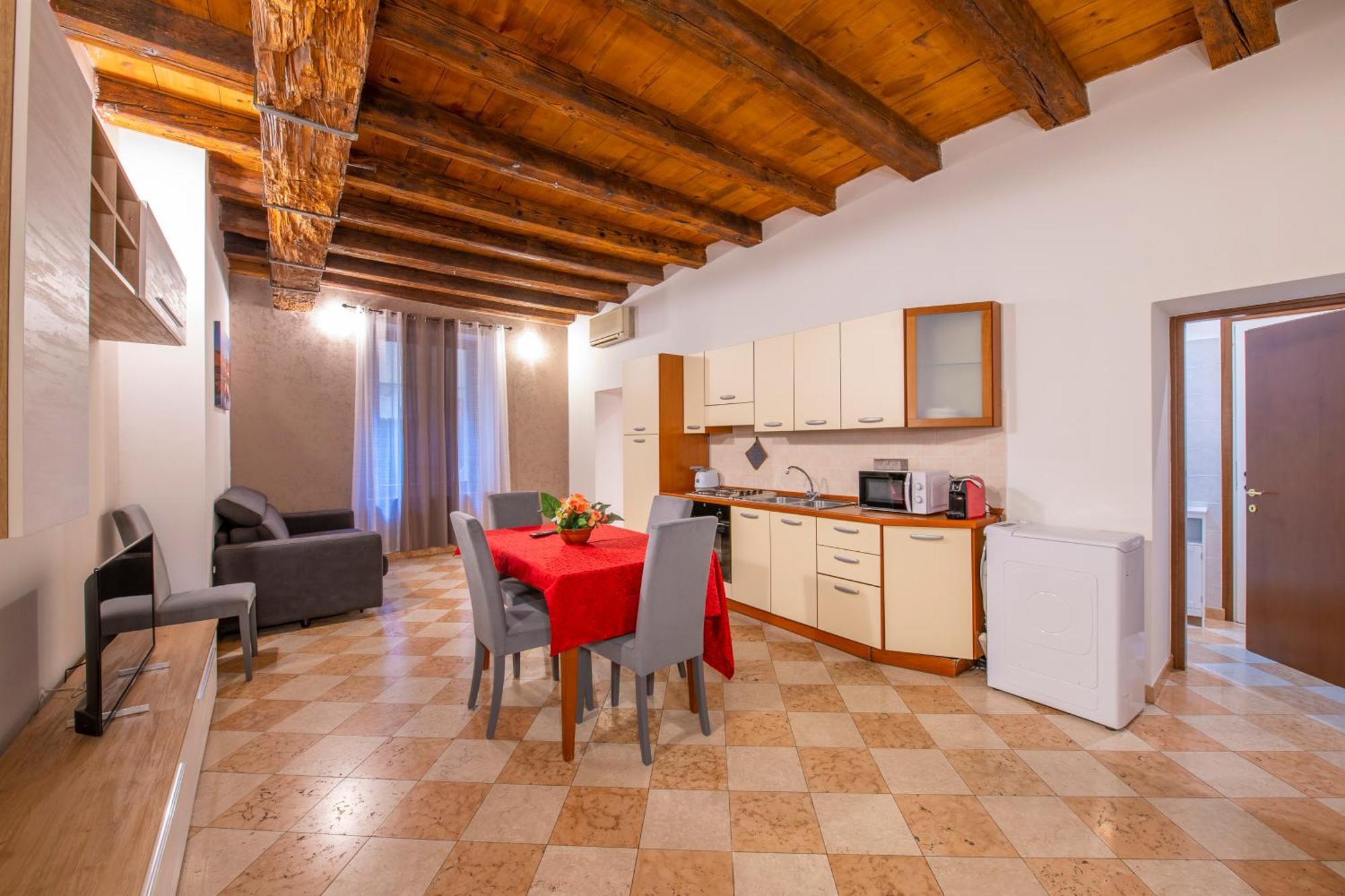 Palace Mazzini Center Apartment *