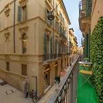 Palace Home Mazzini Verona Center