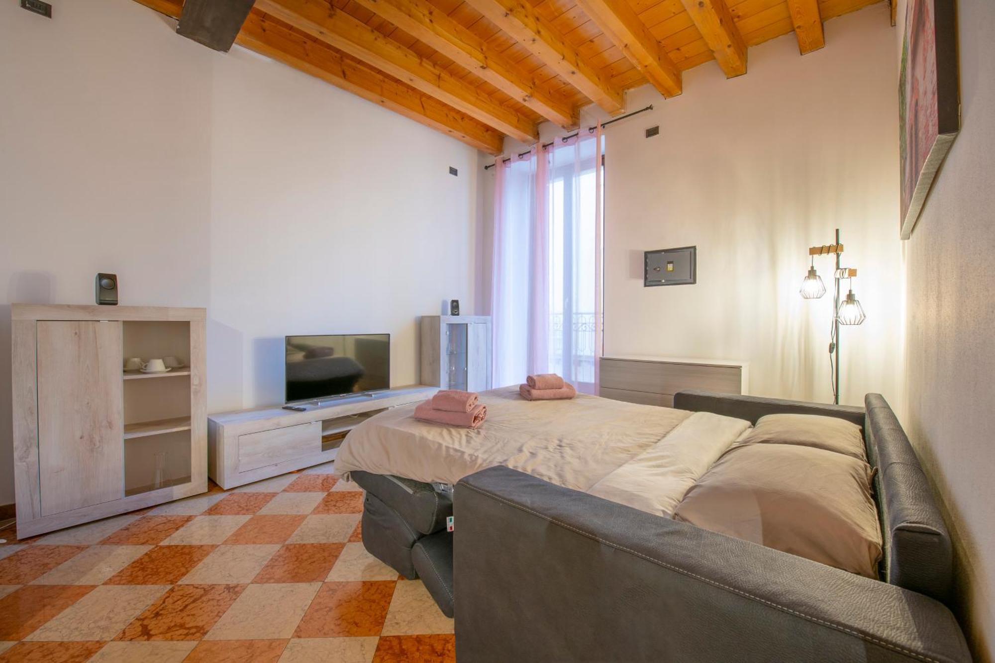 Palace Mazzini Center * Verona